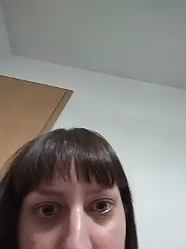 EmmaKrosss online show from May 21, 2:59 pm