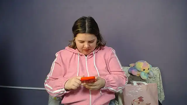 so shy online show from May 3, 7:01 am