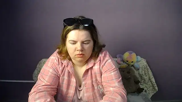 so shy online show from May 23, 7:06 am