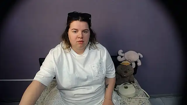 so shy online show from June 24, 6:12 am
