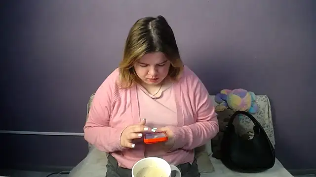 so shy online show from May 13, 6:41 am