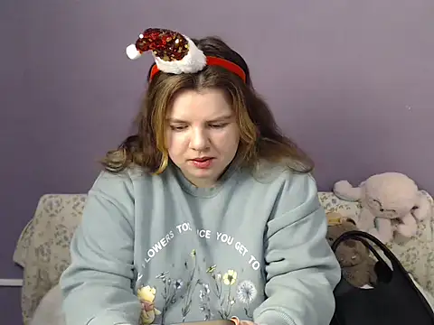 so shy online show from December 22, 8:06 am