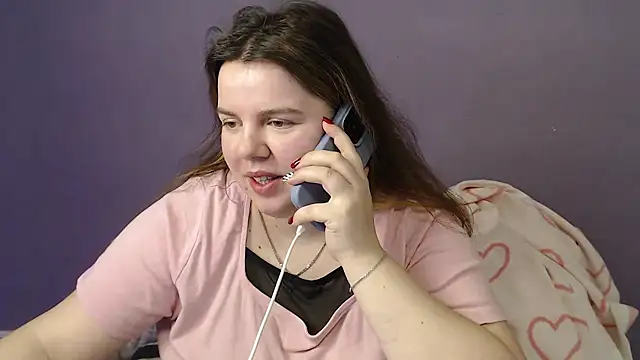 so shy online show from January 12, 8:30 am