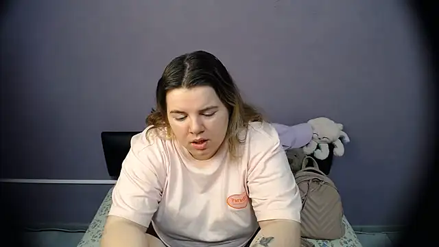so shy online show from June 21, 7:34 am