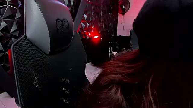 DarlingBDSM  online show from May 11, 1:24 pm