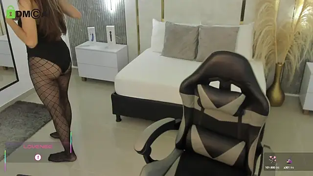 candy summer28 online show from September 27, 8:05 pm