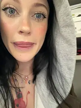 Melissa crazy online show from May 21, 8:07 pm
