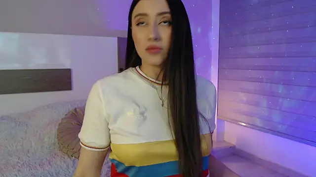 PiaSmile online show from June 18, 12:45 am