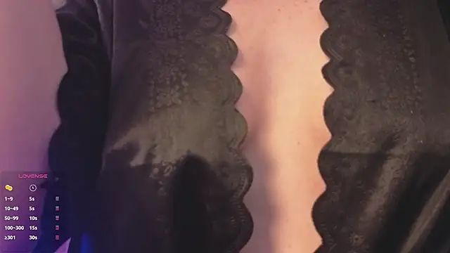 ScarletGV online show from October 13, 4:37 am