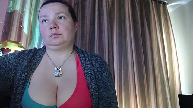 amorelara online show from May 21, 6:44 am