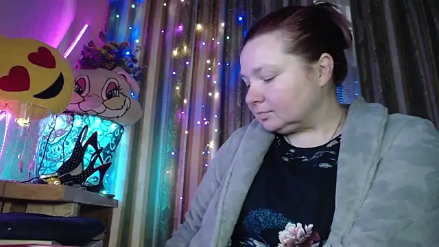 amorelara online show from May 18, 9:59 am