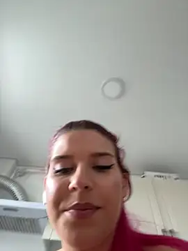 RiriRoseey online show from May 24, 9:08 am