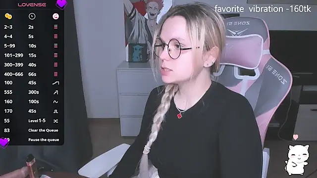 Snapshot of miray_kuriyama123 chatting on October 20, 9:18 pm miray kuriyama123 online show from October 20, 9:18 pm
