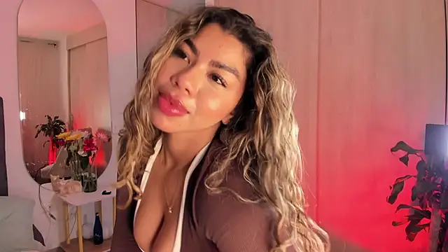 Melina Ferrer1 online show from May 21, 3:32 pm