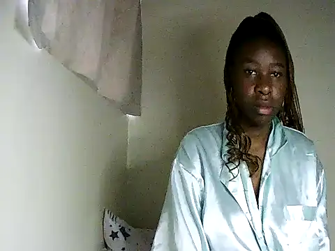 Snapshot of Novah_ chatting on September 30, 8:20 am Novah online show from September 30, 8:20 am