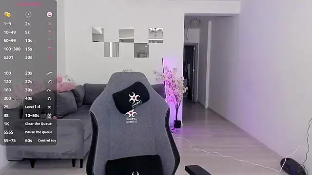 LovelyBianca online show from April 1, 10:07 pm