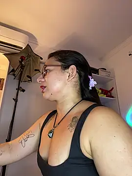 Amarantha 666 online show from March 1, 4:45 am