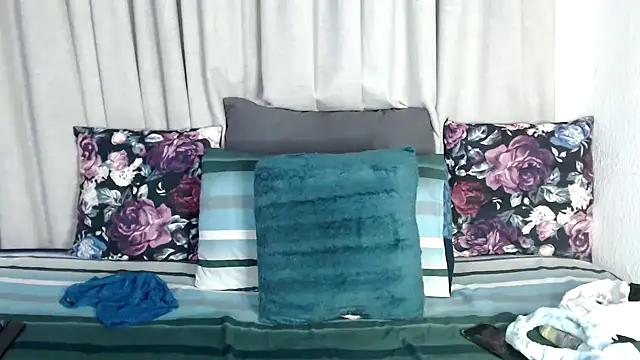 HotSmallTits online show from February 18, 1:59 am