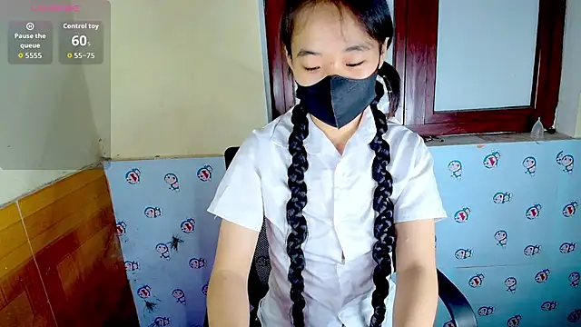   Saphia   online show from October 15, 3:36 pm