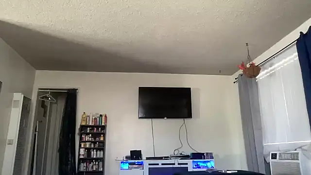 cocaNutt online show from March 16, 5:17 pm