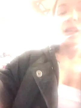 Brilliant-Queen1 online show from November 1, 9:13 am