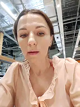 Brilliant-Queen1 online show from November 13, 12:09 am