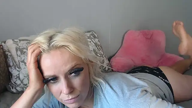 jaidenangel online show from May 4, 2:54 pm
