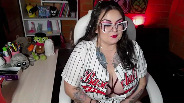 juliette rd online show from December 2, 4:47 am