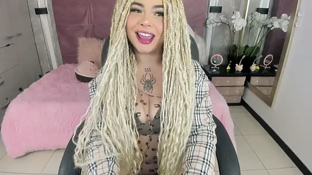 conny  curly online show from January 13, 1:04 pm