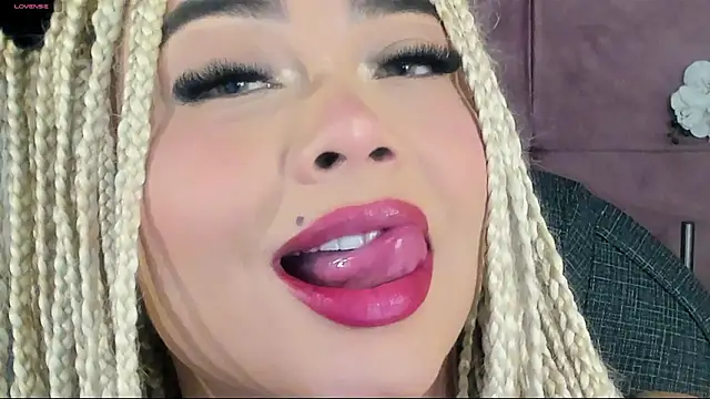 conny  curly online show from February 24, 2:27 pm