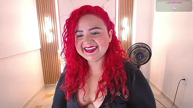 Mariana Rojas online show from May 17, 5:28 am