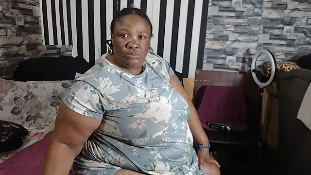 BigHotMatureXx online show from April 10, 9:15 am