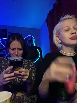 Dooubletroublee online show from December 16, 1:22 am