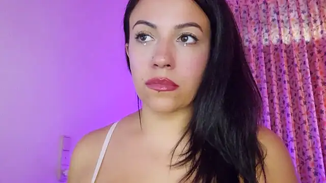 Latina hot2024 online show from October 1, 9:25 am