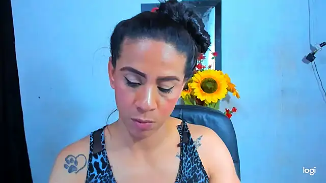 juanblakbigcock online show from March 31, 11:27 pm