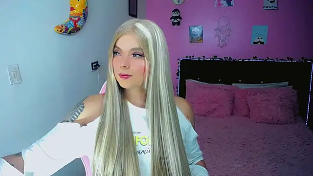 SweetKim21 online show from April 3, 9:40 am