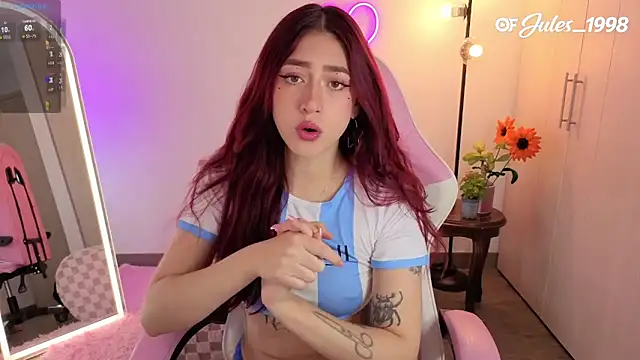 violet ch online show from May 26, 7:02 pm