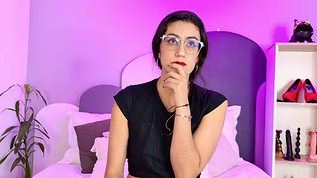 SophieGomez22 online show from May 25, 11:42 am