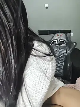 Livia Diaz online show from May 14, 3:23 am