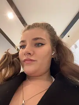 Holy Tereza online show from May 26, 3:22 pm
