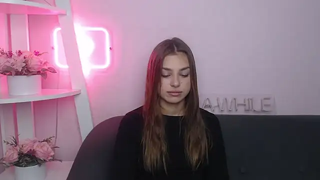 MilanaAngelAs online show from October 18, 4:48 am