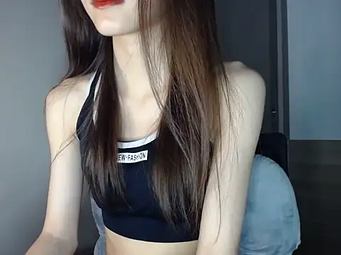 LiDonnaa online show from December 13, 9:32 pm