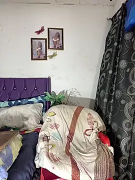 KandyHot  online show from February 19, 4:23 am