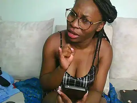 lisaa544 online show from October 6, 8:24 pm