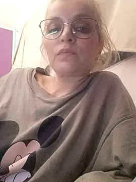 BritneyHudson online show from February 23, 6:07 pm