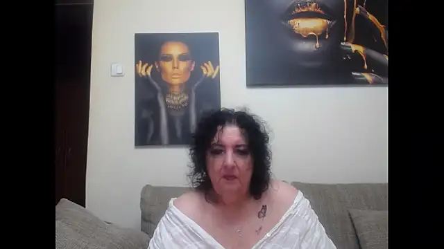 maturekorine online show from May 17, 7:35 pm