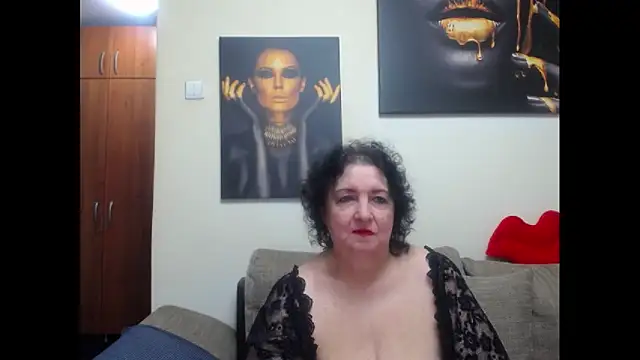 maturekorine online show from December 18, 9:19 pm