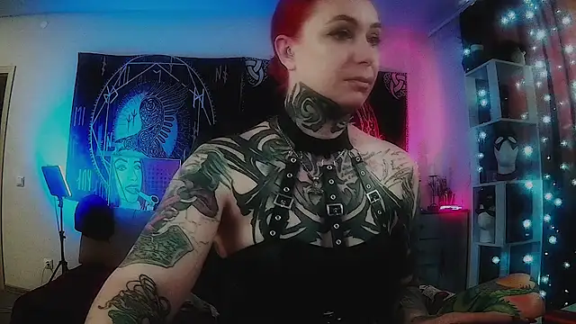 miss jenna lovee online show from May 17, 1:38 am