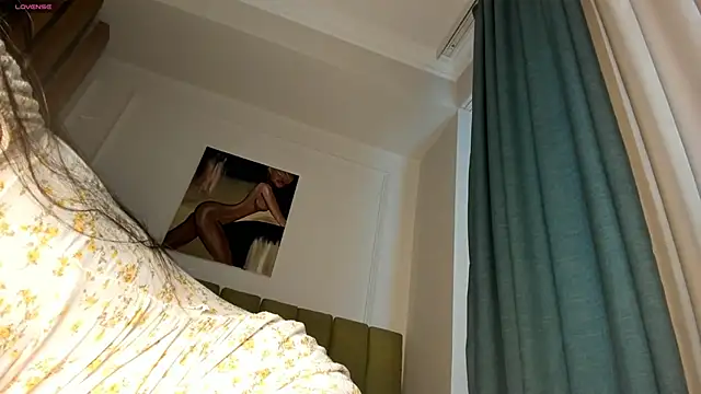 sally 009 online show from May 13, 4:40 am