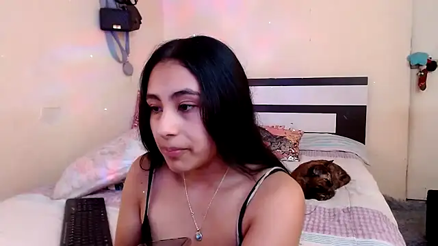 chika hellar online show from March 5, 10:05 pm